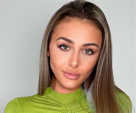chloe veitch